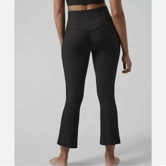 NWT Athleta Elation Flare Leggings *Crop* Flare Pant Ribbed Black Size Small S - Picture 2 of 8